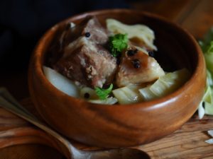 Fårikål (Norwegian Lamb and Cabbage Stew)