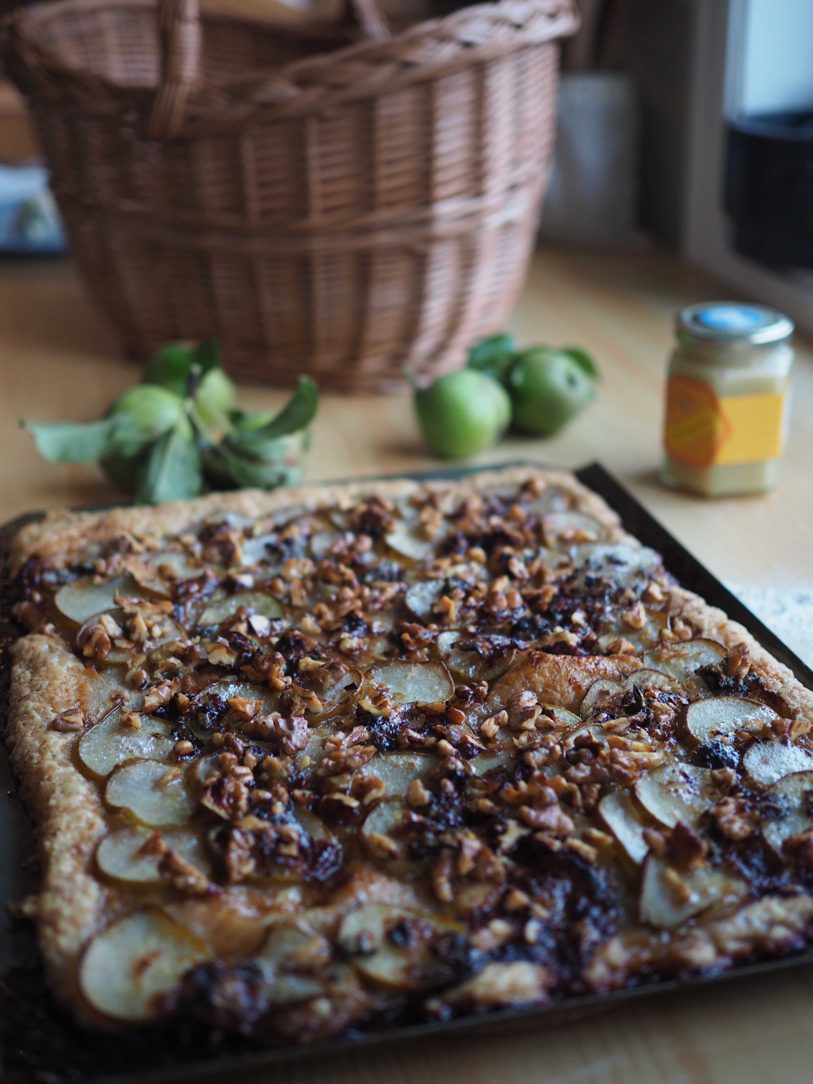 Savory Pear Tart with local honey, blue cheese, walnuts and a whole wheat puff pastry (Pæreterte)