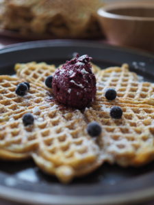 Rye Waffles with Wild Blueberry Butter (Rug Vafler med Blåbær Smør)