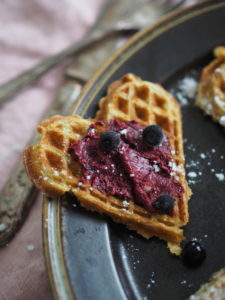 Rye Waffles with Wild Blueberry Butter (Rug Vafler med Blåbær Smør)