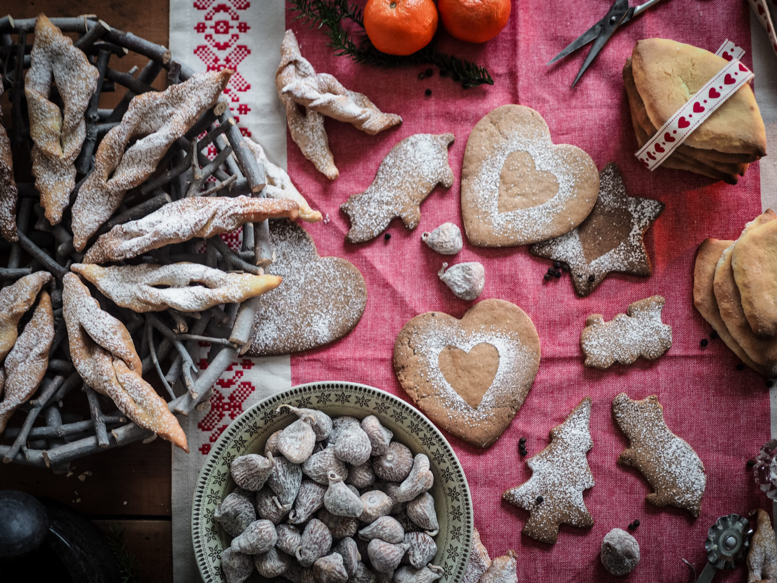 Norwegian Christmas Cookies & Baked Goods (Julekaker) - North Wild Kitchen