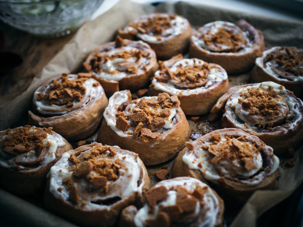 Pepperkaker Buns (Gingerbread Rolls)