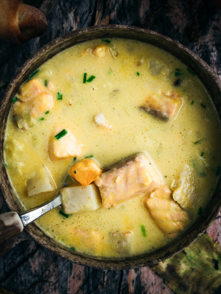 Hearty Salmon Pumpkin Soup (fiskesuppe med laks og gresskar)