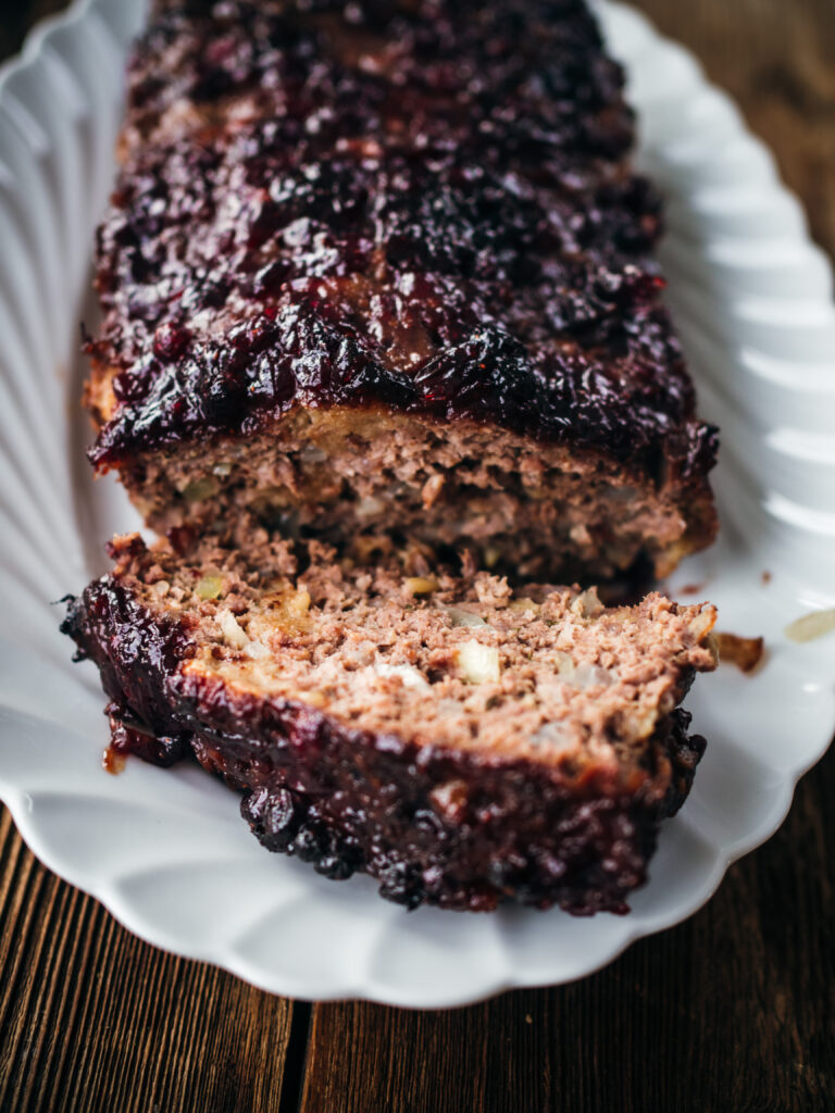 Lingonberry-Glazed Venison Meatloaf (viltkjøttpudding)