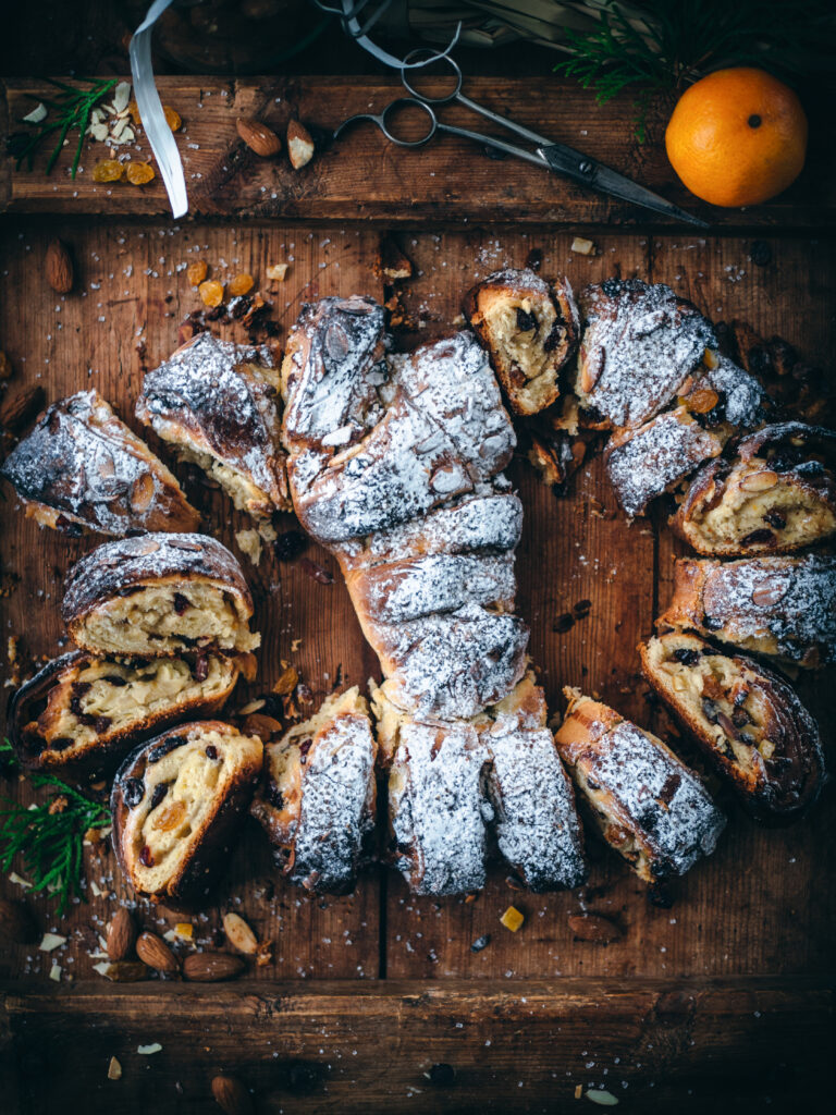 Marzipan Wreath with Dried Fruits (Julekringle)