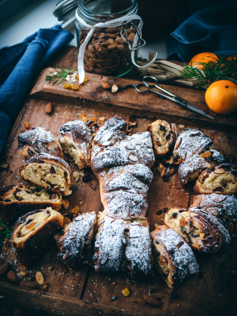 Marzipan Wreath with Dried Fruits (Julekringle)